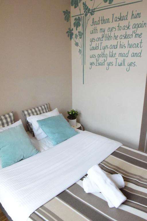 Blooms Inn - City Center Poznan By Friendly Apartments Exteriör bild