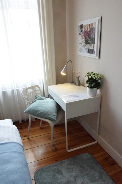 Blooms Inn - City Center Poznan By Friendly Apartments Exteriör bild