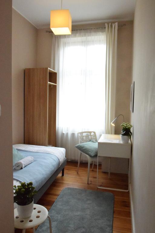 Blooms Inn - City Center Poznan By Friendly Apartments Exteriör bild