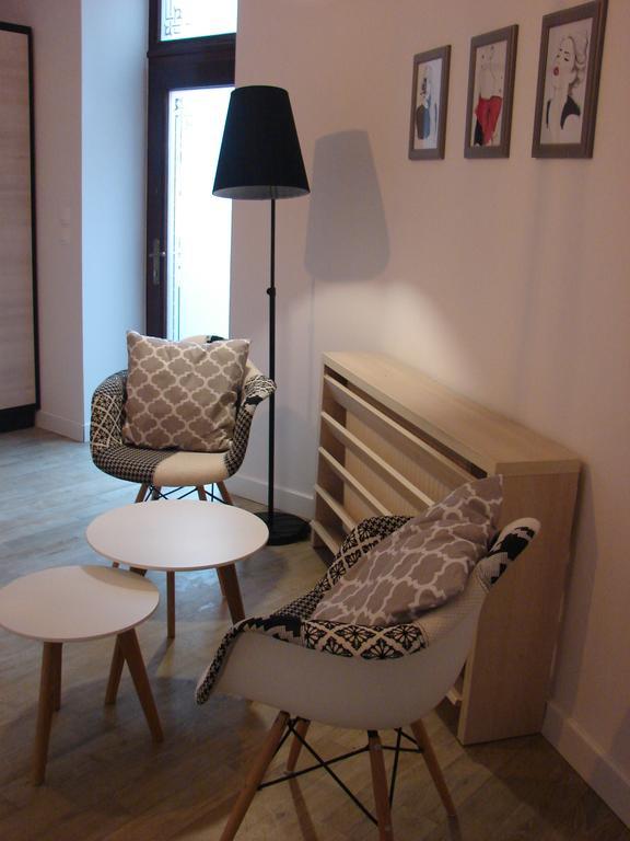 Blooms Inn - City Center Poznan By Friendly Apartments Exteriör bild